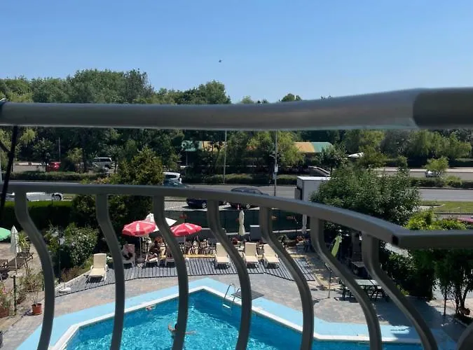 бриз 16 サニービーチ