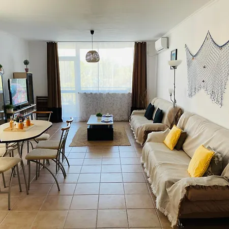 бриз 16 Apartman