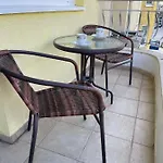 бриз 16 Apartment